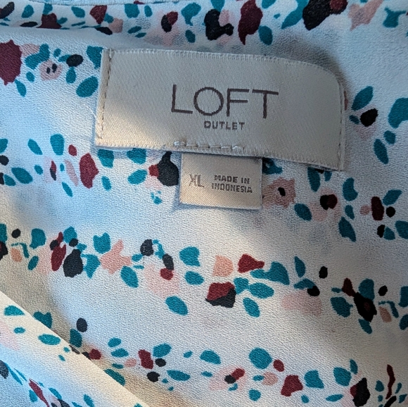 BOGO LOFT Women's Floral Blouse- XL - Picture 3 of 4